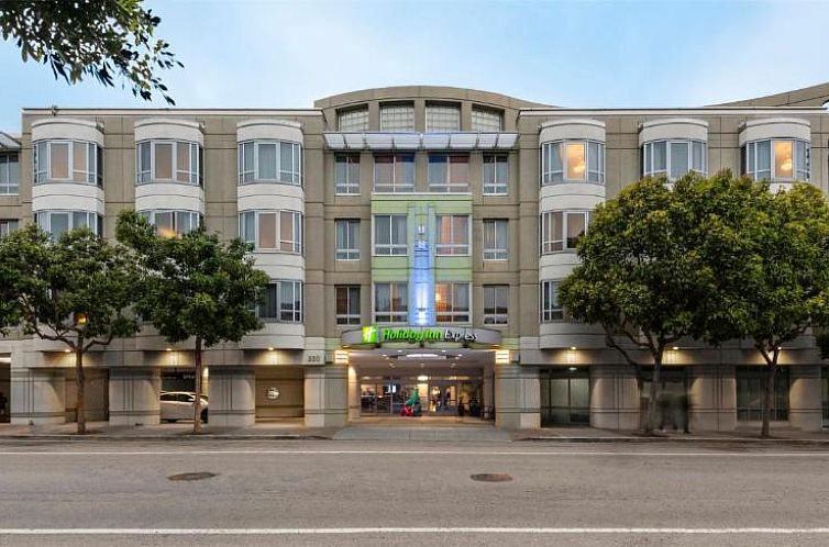 Holiday Inn Express Hotel & Suites Fisherman's Wharf, an IHG