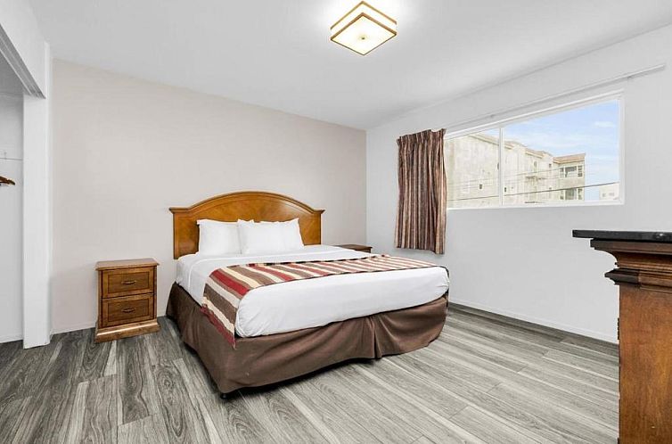 Rodeway Inn & Suites Ocean Beach