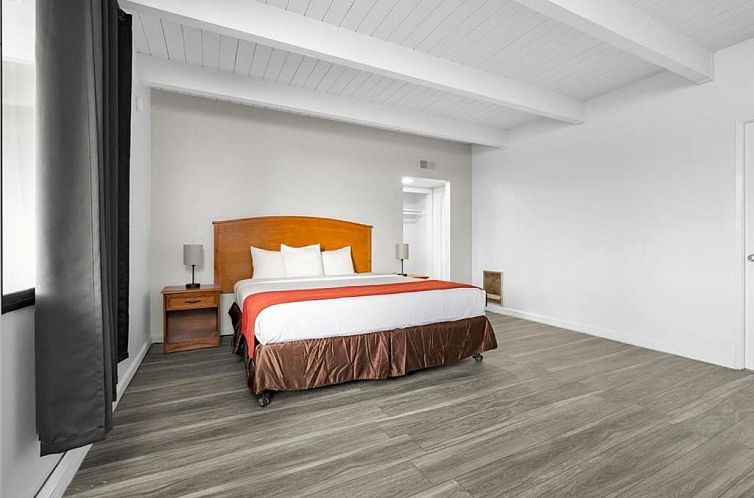 Rodeway Inn & Suites Ocean Beach