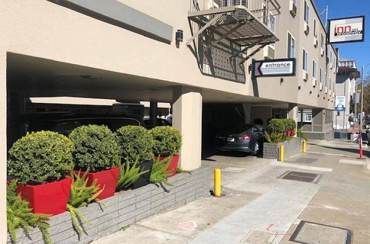 Inn on Broadway