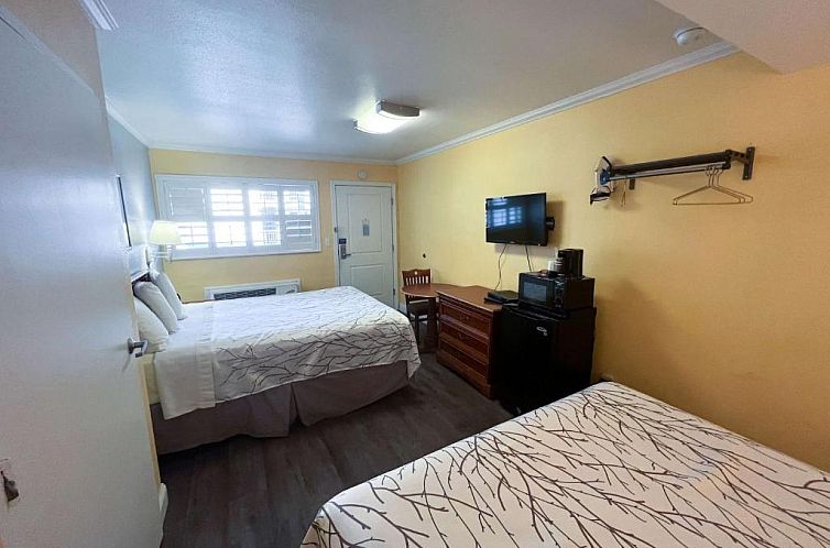 Van Ness Inn