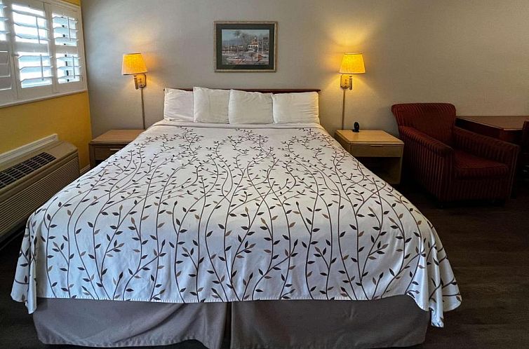 Van Ness Inn