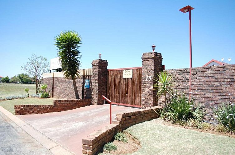 Journey's Inn Africa Airport Lodge