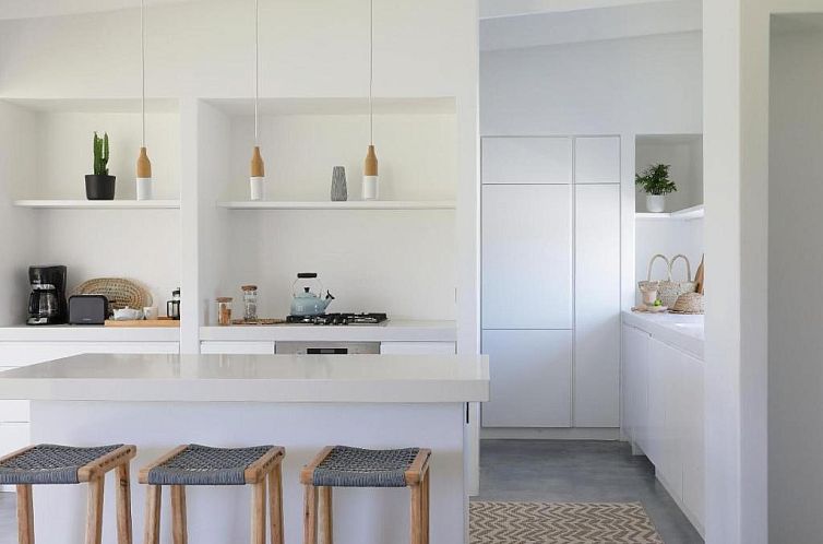 The Cottage Collection Paternoster