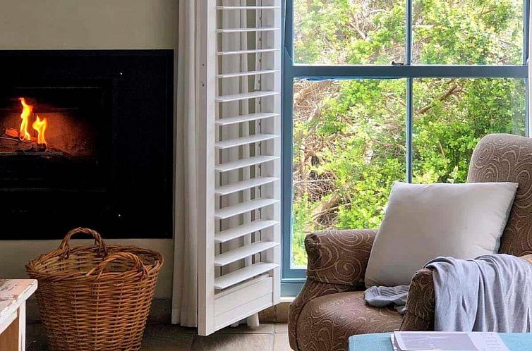 The Cottage Collection Paternoster