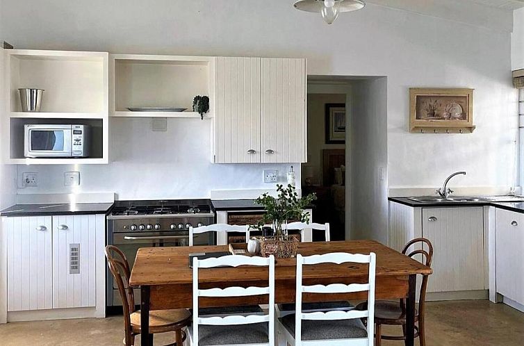 The Cottage Collection Paternoster