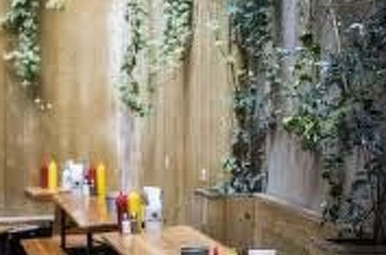 Appartement Zimmer mit Badezimmer