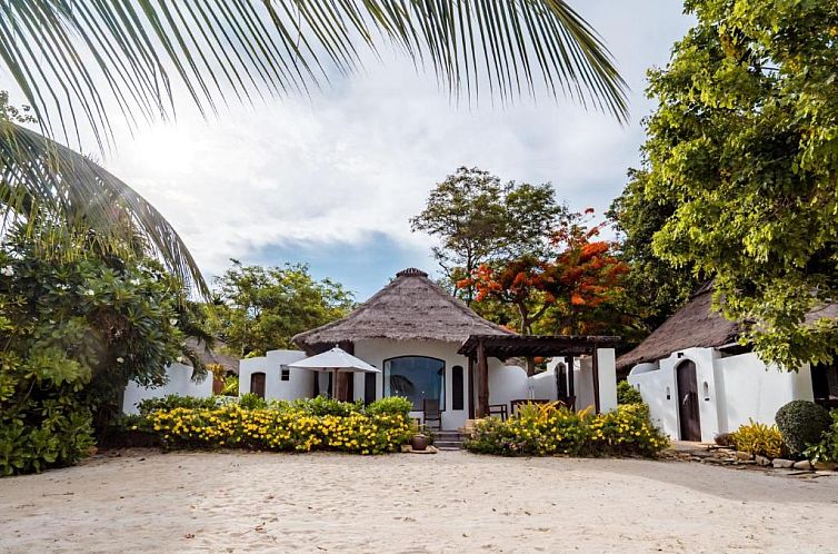 Paradee Resort