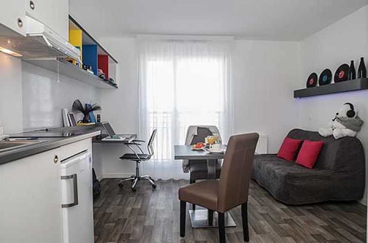 Guest house 0539421 - Apartment Paris - Appartement in Levallois-Perret