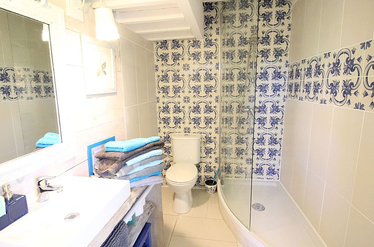 Vakantiehuis Komfort, Ruhe, privater Pool, EV-Ladestation