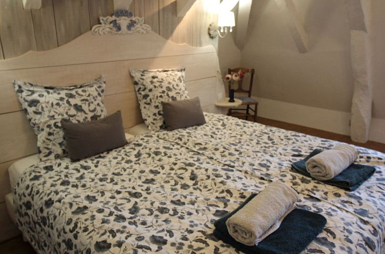 Vakantiehuis Komfort, Ruhe, privater Pool, EV-Ladestation