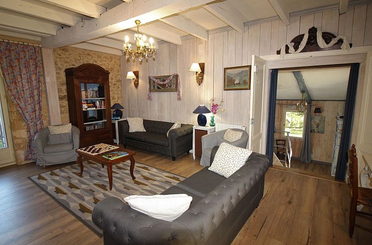 Vakantiehuis Komfort, Ruhe, privater Pool, EV-Ladestation