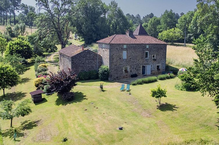 Maison des Yourtes