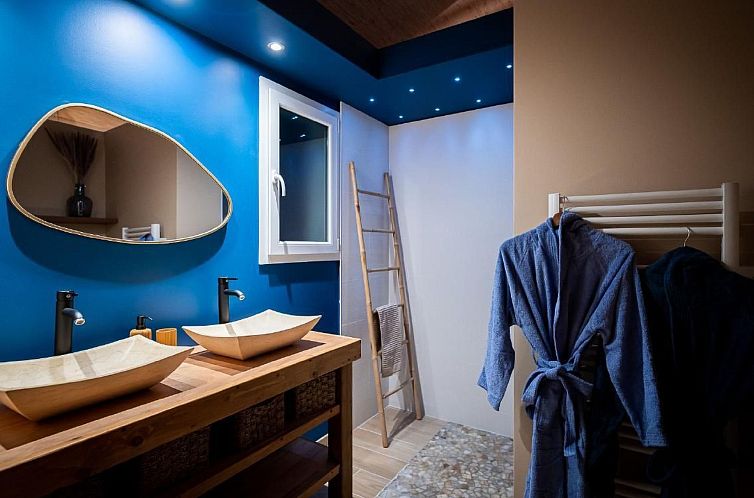 Vakantiehuis Villa Eden Bleu - Romantische Atmosphäre mit J