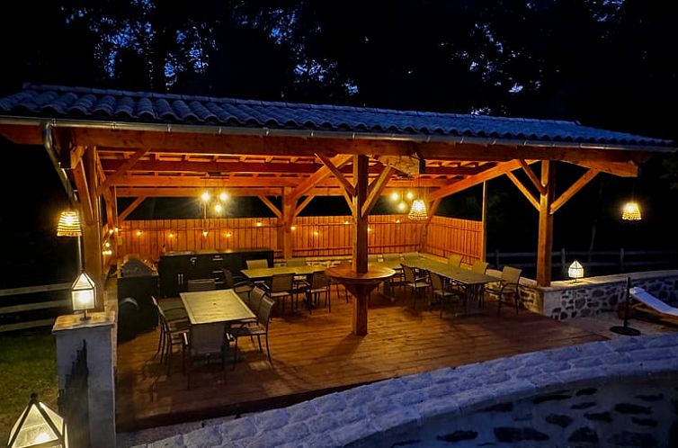 Vakantiehuisje in Rouzède