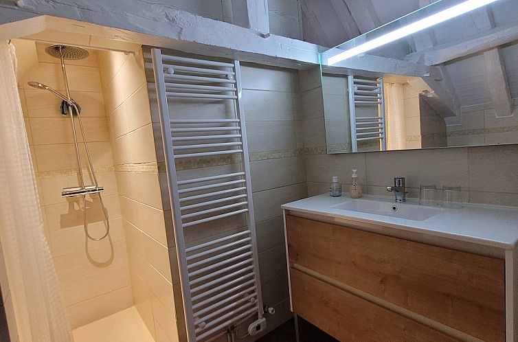 Vrijstaande woning in Génis