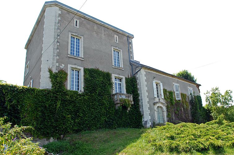Vrijstaande woning in  Périgueux - Verteillac