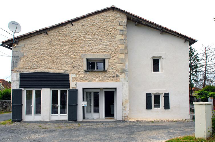 Vrijstaande woning in  Périgueux - Verteillac