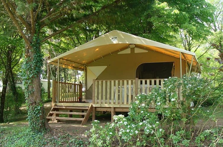 Lodge Canada Classic