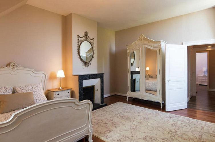 Le Petit Chateau