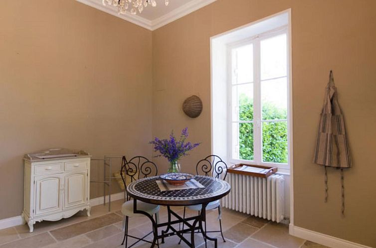 Le Petit Chateau