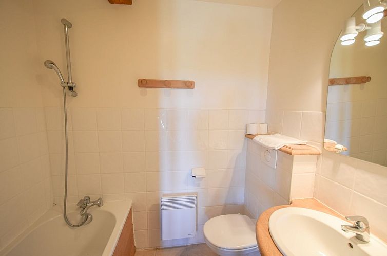 Geschakelde woning in Saint Médard d'Excideuil