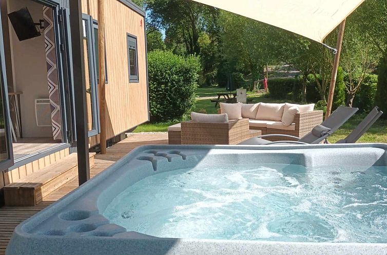 Luxe Lodge