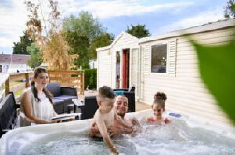 Bungalow du Gorguet + jacuzzi