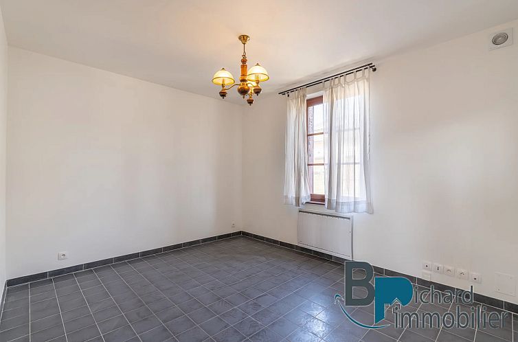 Vrijstaande woning in Laon