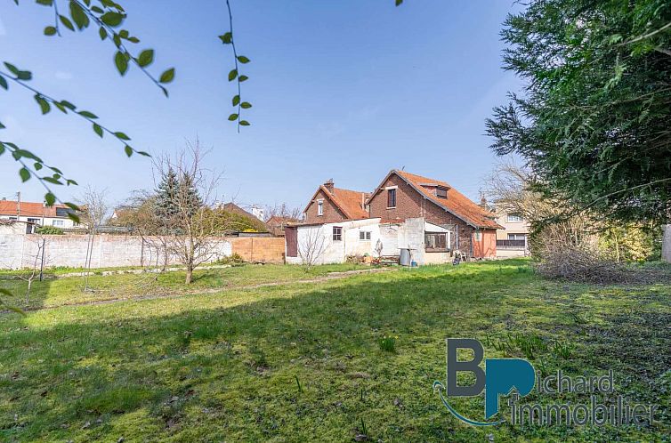Vrijstaande woning in Laon