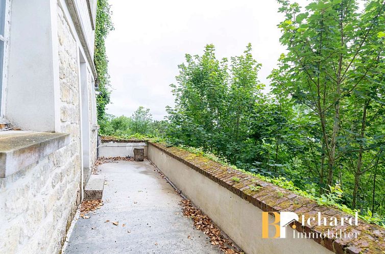 Vrijstaande woning in Laon