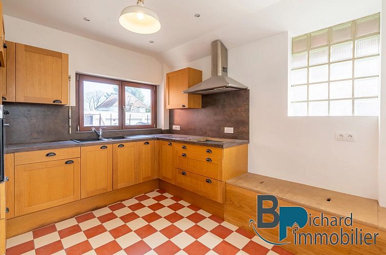 Vrijstaande woning in Laon