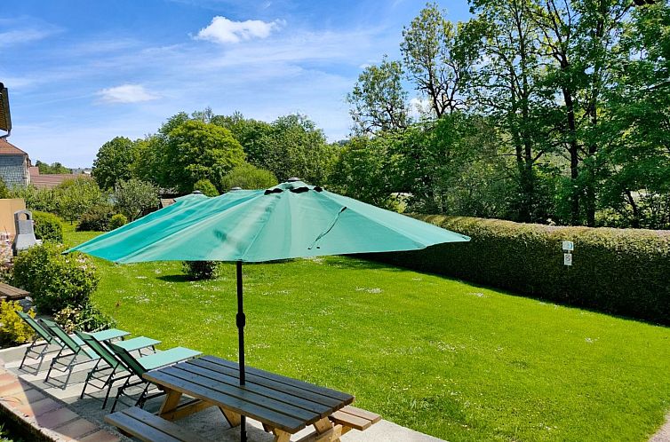 Appartement Saine Montagne du Jura mit Spa Sauna Fluss