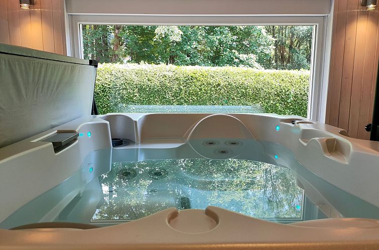 Appartement Gite Iris Montagnes du Jura mit Spa Sauna Fluss