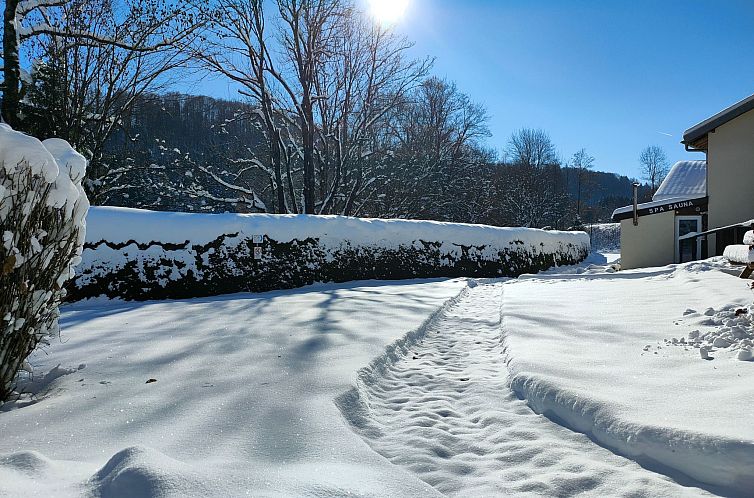 Appartement 1805 Saine Montagnes du Jura mit Spa & Sauna