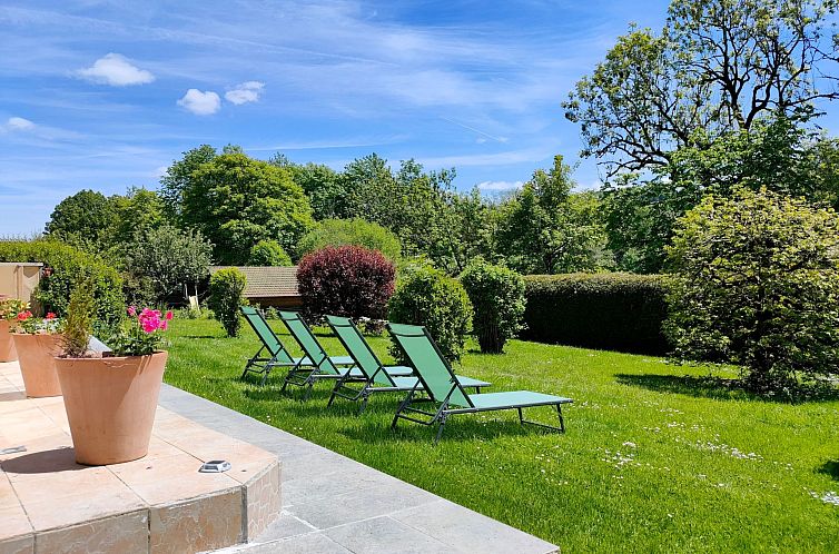 Appartement Gite Lys Montagnes du Jura mit Spa Sauna Fluss