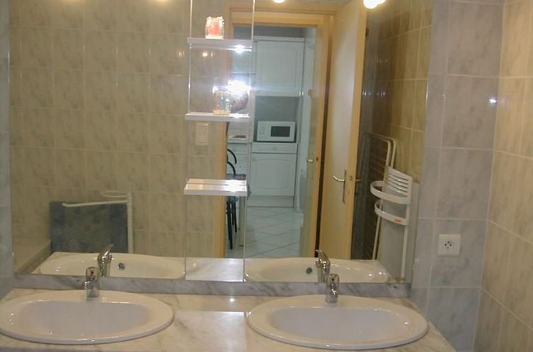 Vakantiehuis Steinhaus in ländlicher Umgebung mit Pool