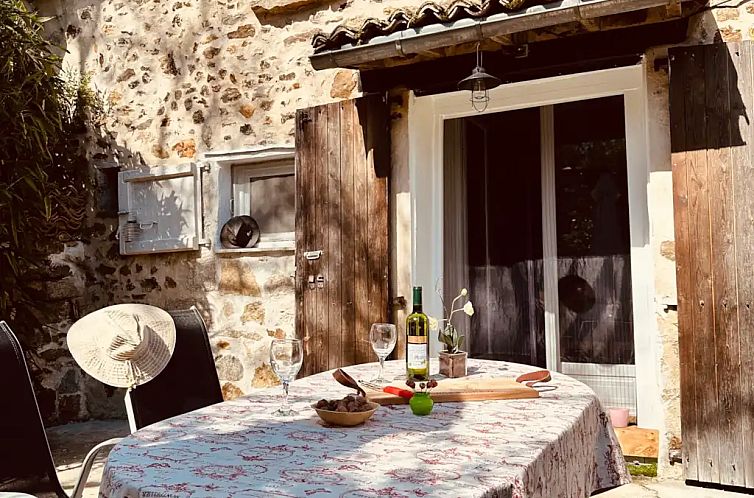Unterkunft 05723901 - Ferienhaus Poitou-Charentes - Rustige gite met privé terras