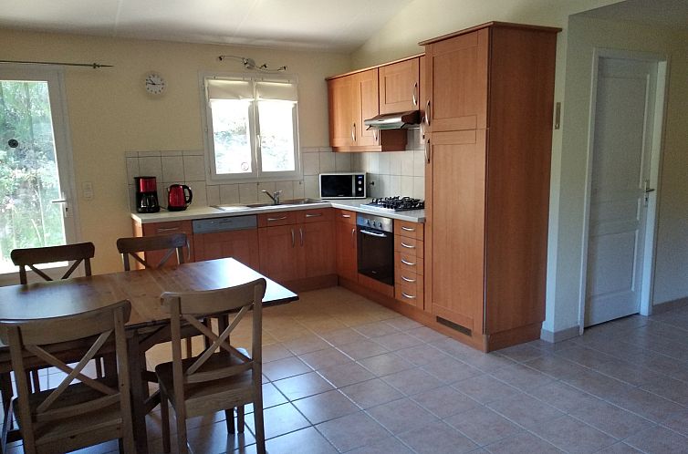 Vrijstaande woning in Brossac