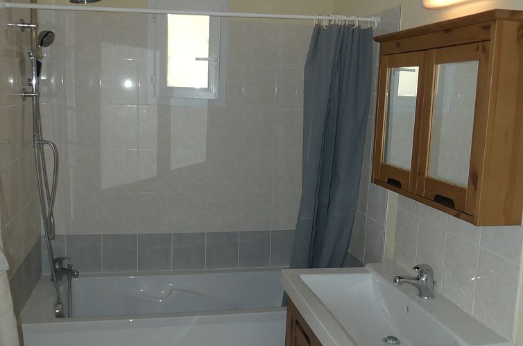 Vrijstaande woning in Brossac