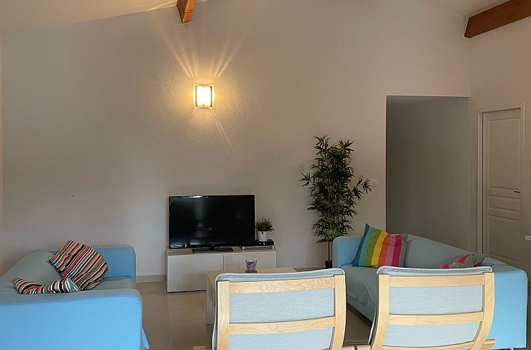 Vrijstaande woning in Brossac