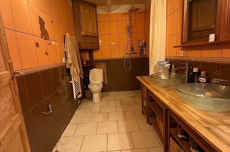 Geschakelde woning in Les Thons