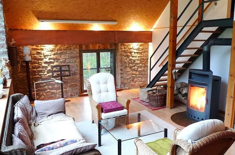 Vakantiehuis in Walscheid mit Terrasse, Grill