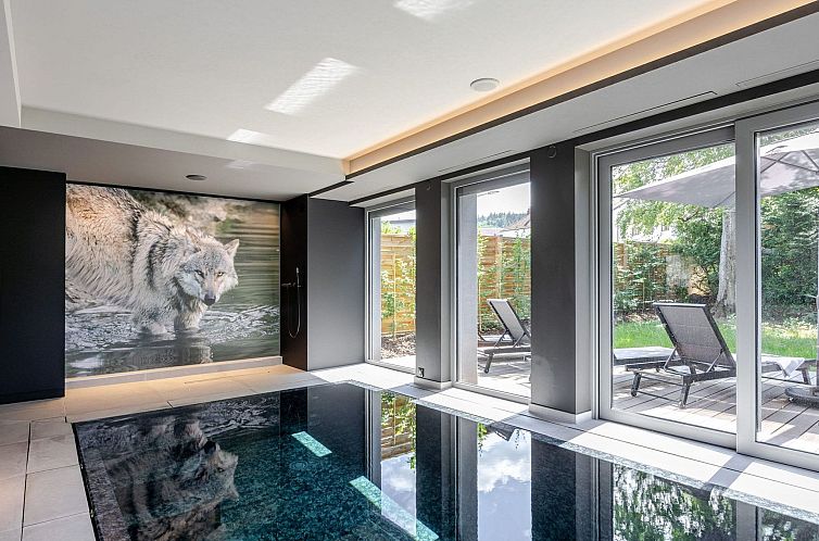 Vakantiehuis Loge aux Loups, Innenpool, Sauna, nahe am See