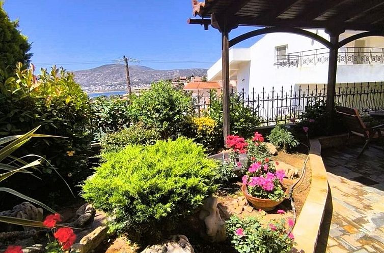 Vrijstaande woning in Porto Rafti