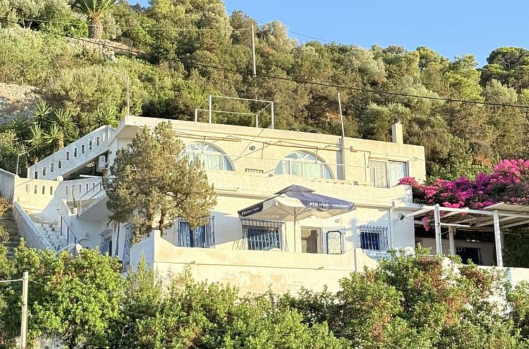 Geschakelde woning in Aegina