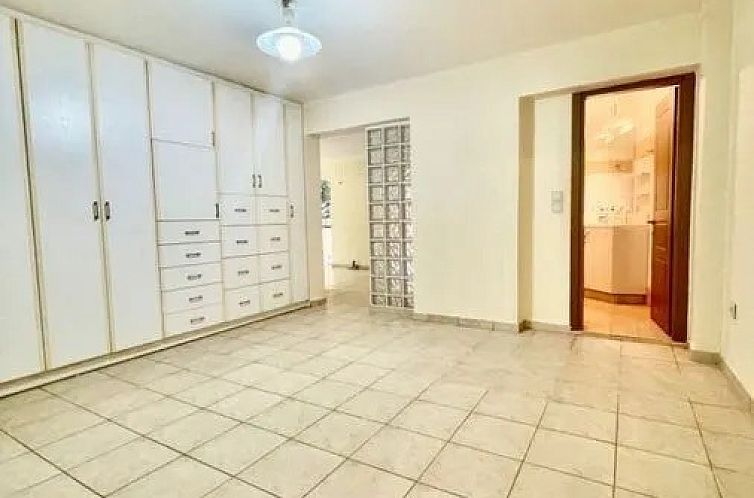 Geschakelde woning in Vari