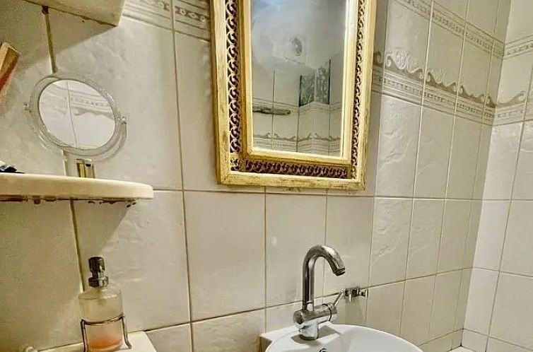 Geschakelde woning in Vari