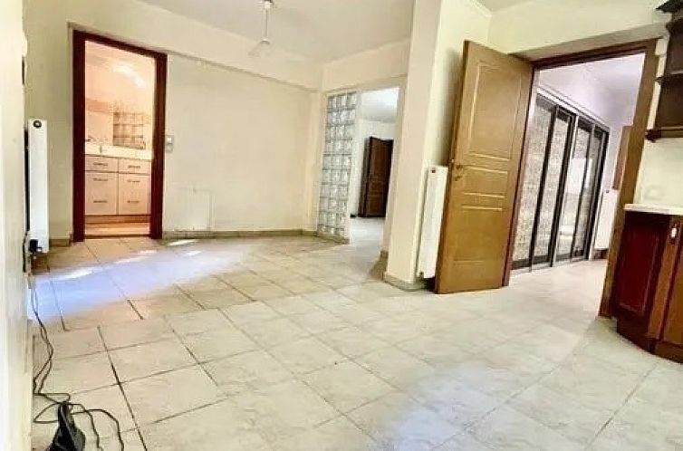 Geschakelde woning in Vari