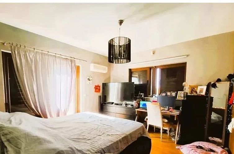 Vrijstaande woning in Vari
